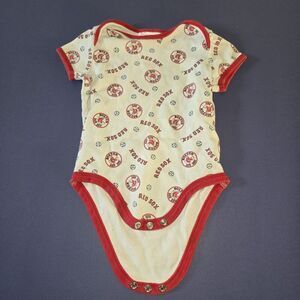 Boston Red Sox Genuine Merchandise 1 Piece Infant Outfit  18 Months (C8)